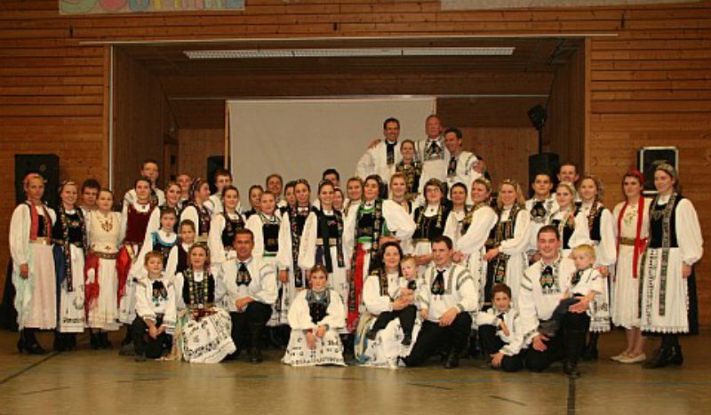 Die siebenbrgische Tanzgruppe Augsburg feierte ...
