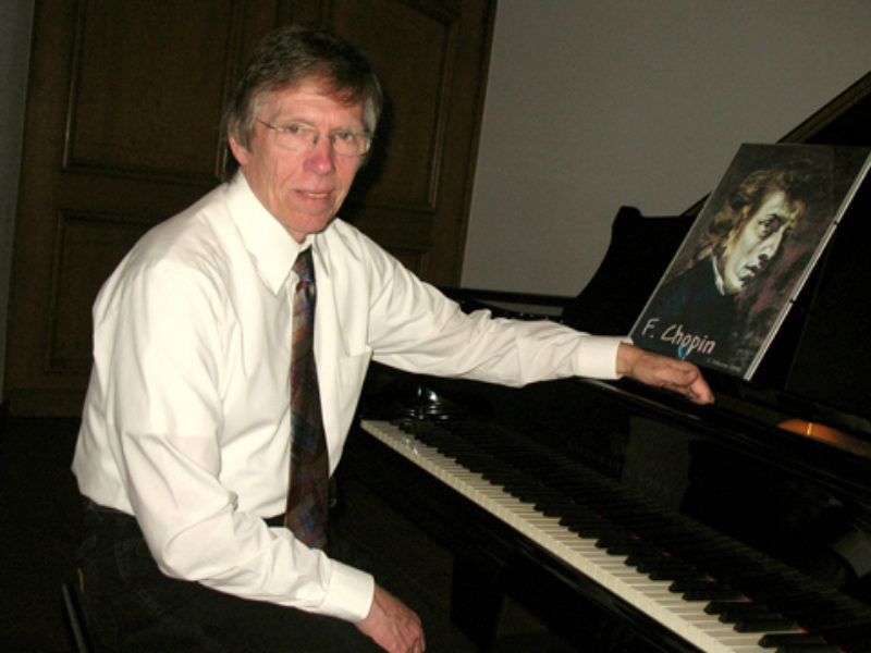 Otto Rampelt spielt Chopin. ...