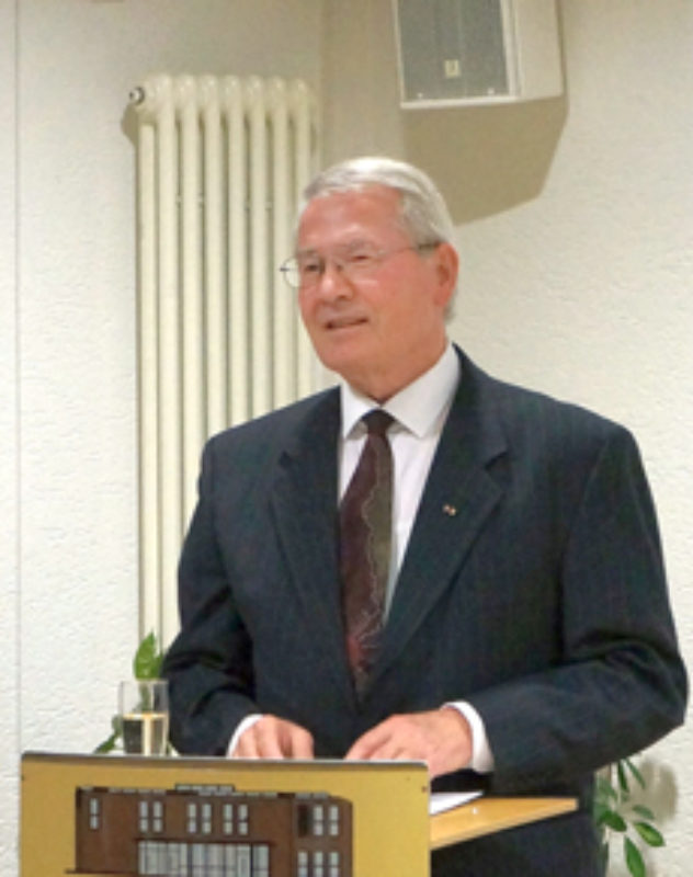 Horst Gbbel, Vorsitzender des Hauses der Heimat ...