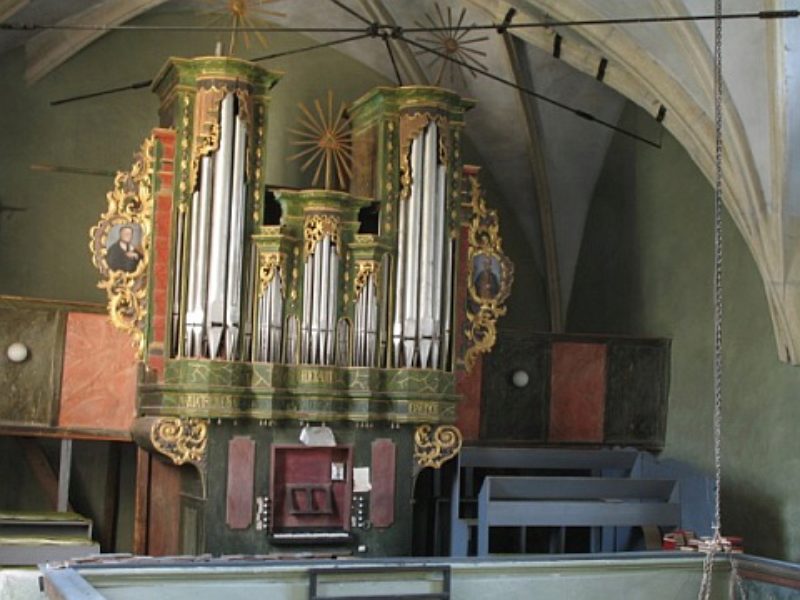 So sah die Hahn-Orgel in Stolzenburg frher aus. ...
