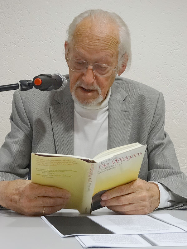 Hans Bergel bei einer Lesung in Nrnberg, 2017. ...