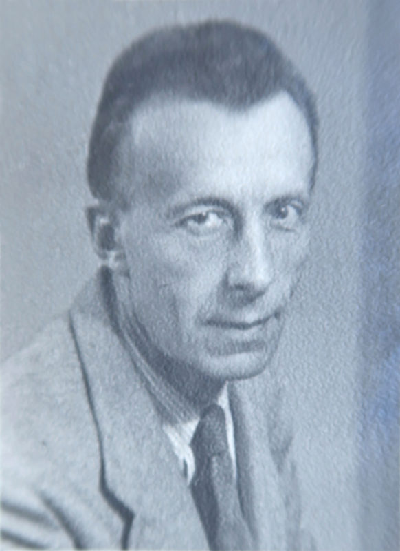 Erwin Neustdter im April 1952 ...