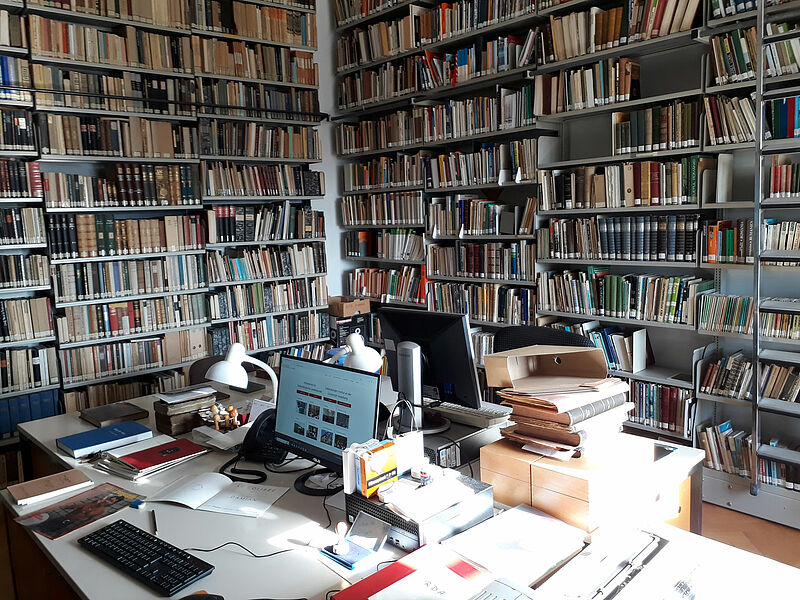 Zentrales Bro der Siebenbrgischen Bibliothek, ...