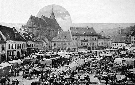 Jahrmarkt auf dem Marktplatz in Kronstadt.
