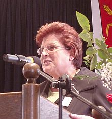 Dr. Barbara Stamm, Vizeprsidentin des Bayerischen Landtags, whrend ihrer Ansprache im Schrannensaal zu Dinkelbhl. Foto: Josef Balazs
