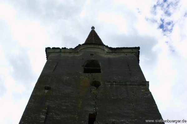 Blick auf den Turm in Felldorf