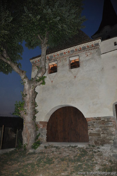 Die renovierte Torbastei von Felldorf 