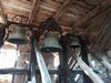 Glockenstuhl in der ev. Kirche aus Groschenk